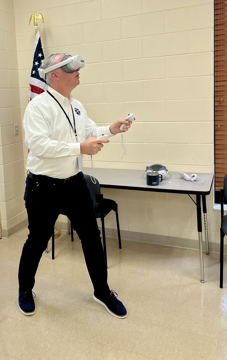 edtechmatt's tweet image. Attended virtual reality training today with technical support staff and math teachers. These tools will be great for teaching students applied mathematics and science through real world simulations!
