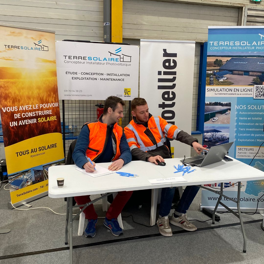 🌞𝗖𝗹𝗼̂𝘁𝘂𝗿𝗲 𝗱𝘂 𝗦𝗼𝗹𝗮𝗿’𝗔𝗴𝗿𝗶 𝗗𝗮𝘆 𝟮𝟬𝟮𝟰
Merci à ceux qui sont venus échanger avec nous sur leurs projets solaires ! Une journée riche en rencontres et en solutions innovantes.

💬 On reste disponibles pour vos questions !

#Photovoltaïque #Agrivoltaïsme