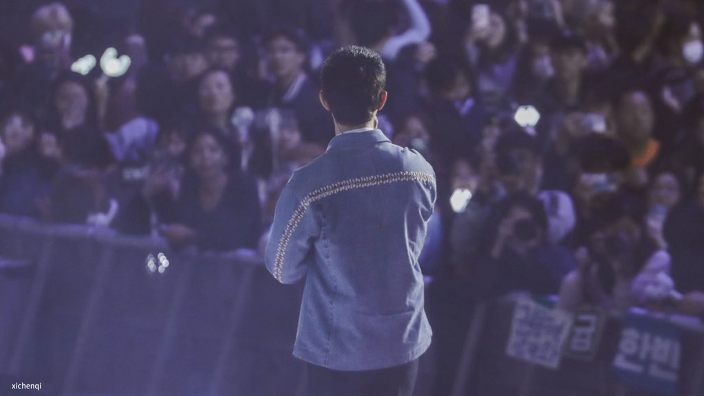 xichenqi521's tweet photo. 20241116 KGMA 🥹
#DꓸOꓸ #디오 #DOHKYUNGSOO
#kyungsoo #도경수 #都暻秀
#BLOOMTheFINAL https://t.co/lQVy5kgBp8