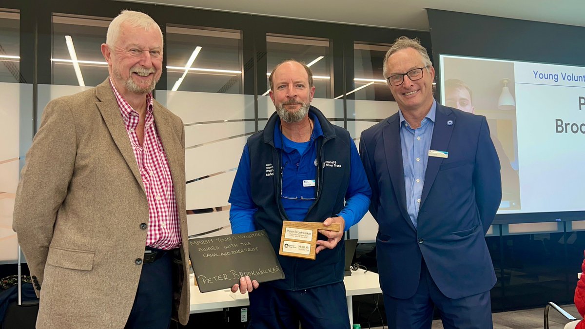 🎉 Marsh Awards with @canalrivertrust 🎉 

LONDON 

⭐Andy Gee
⭐Milton Keynes Offside Vegetation Project
⭐John Thomlinson 
⭐ Peter Brookwalker 

For more information on each of our amazing winners, please visit: marshcharitabletrust.org/partner/canal-…