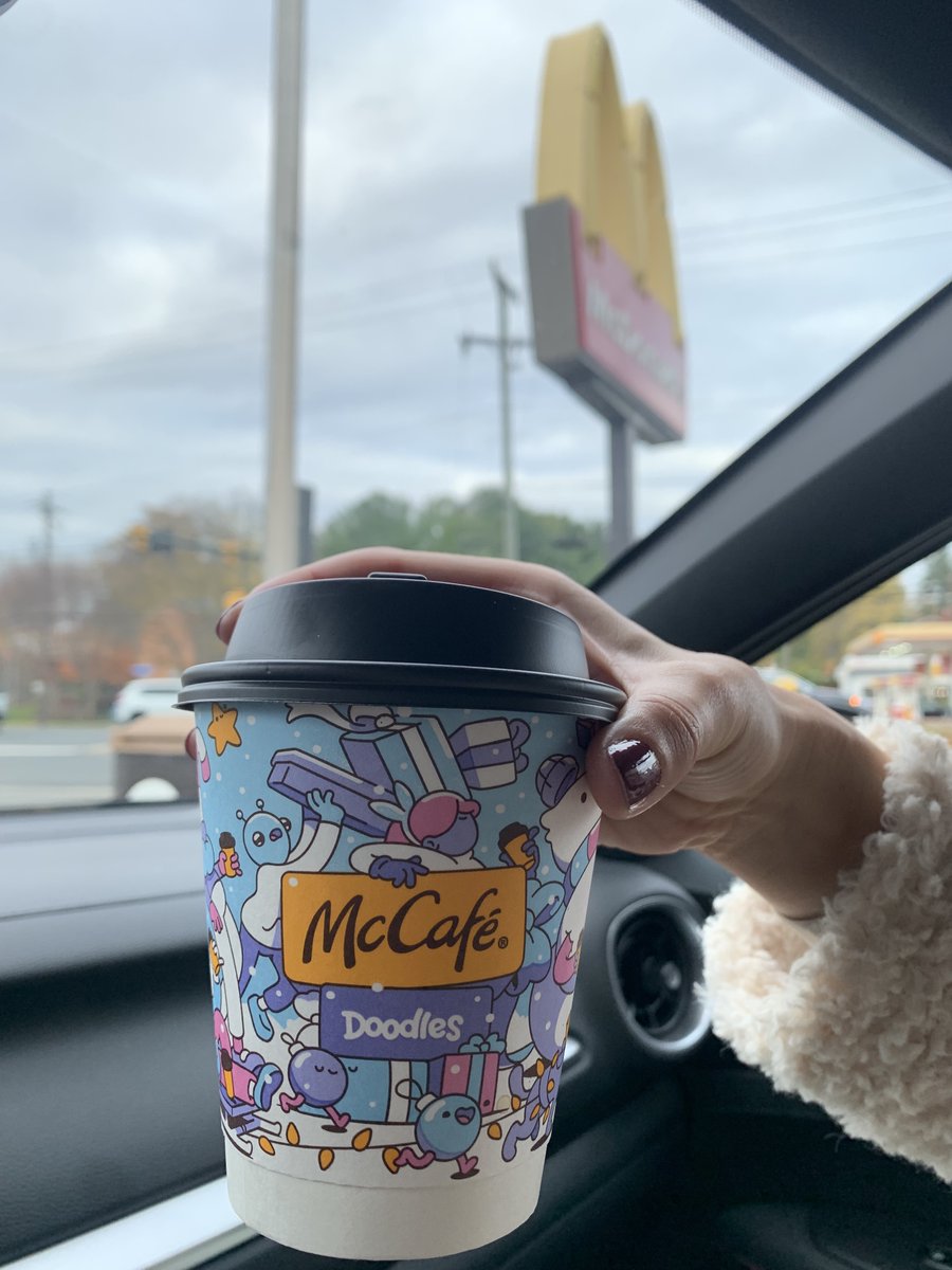 Coffee date with <a href="/leslieGMI/">Leslie, love.</a> today ☕️

Proud of <a href="/doodles/">doodles</a> for a collaboration authentically done 👏👏👏 

You represented us well today. We reminisced on web3 circa 2021, on <a href="/burnttoast/">burnt toast</a> and how your art is a reminder for us to seek creativity and our childhood joys.