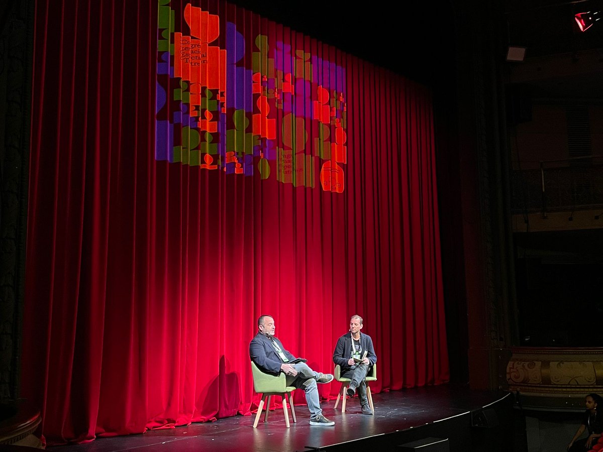 II Congrés Internacional d’Espectadors de Teatre (@aforafocus) on Twitter photo Comença el tancament de #CongresEspectadorsBCN amb les conclusions de <a href="/PepeZapata/">PepeZapata</a> i Miquel Valls
🇬🇧 The closing of the congress begins with the conclusions of Pepe Zapata and Miquel Valls
🇪🇸 Comienza el cierre del congreso con las conclusiones de Pepe Zapata y Miquel Valls Comença el tancament de #CongresEspectadorsBCN amb les conclusions de <a href="/PepeZapata/">PepeZapata</a> i Miquel Valls
🇬🇧 The closing of the congress begins with the conclusions of Pepe Zapata and Miquel Valls
🇪🇸 Comienza el cierre del congreso con las conclusiones de Pepe Zapata y Miquel Valls