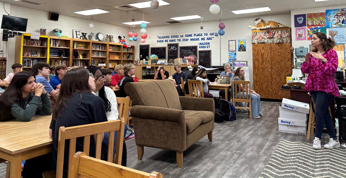 LeeCoSchools_MS's tweet image. Guntown Middle students recently marked National STEM Day with a special guest on campus. 
Engineer (and former GMS student) Caitlin Golding spoke to Mrs. Smith and Mrs. Davis’ eSTEM and Cyber Foundation classes.
#nationalstemday 

#EducateServeInspire