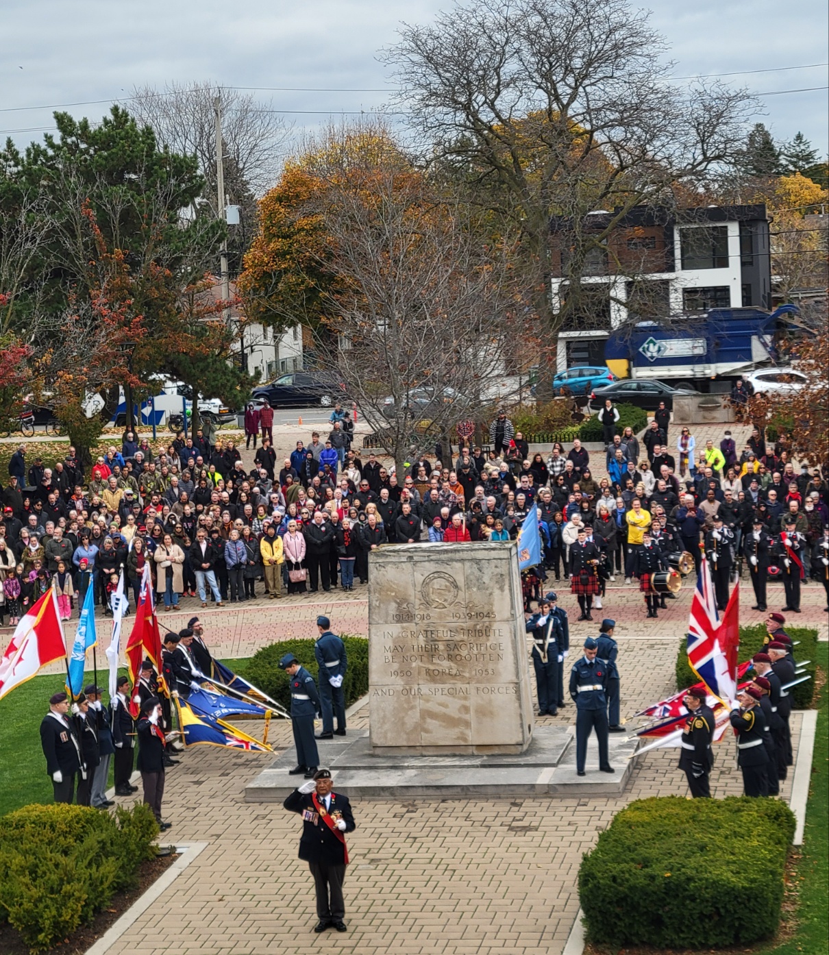 Gc1q8-2WQAAERRF?format=jpg&name=large