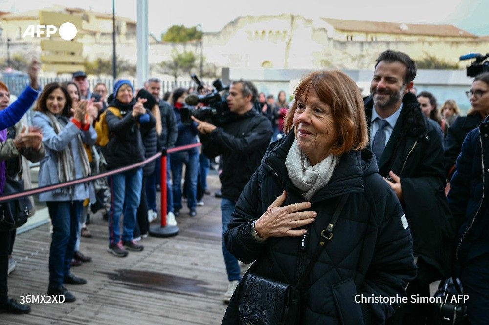 ⚖️ Inviter "toute la société à prendre conscience": pour les avocats des parties civiles, le procès des viols de Mazan sera un "testament pour les générations futures", sur les questions du consentement, de la soumission chimique et plus généralement des rapports hommes-femmes