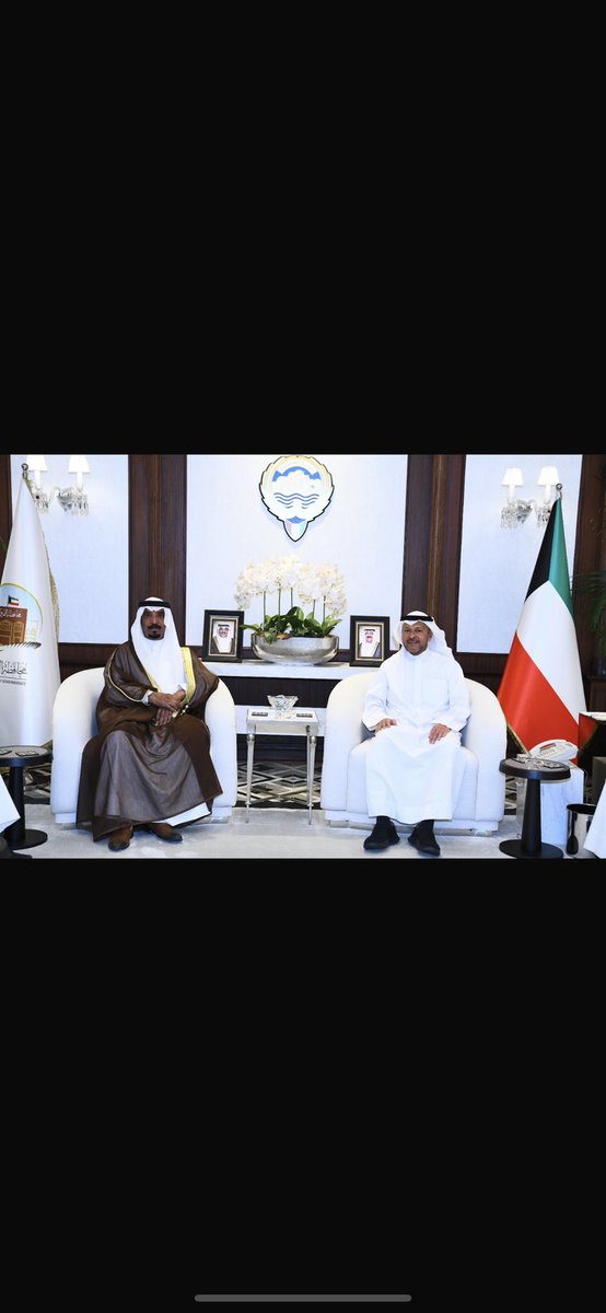 أستقبل هذا اليوم سعادة محافظ الفروانيه 
الشيخ/ عذبي ناصر العذبي الصباح 💐

أمير قبيلة الرشايده / سالم حمود المسيلم💐