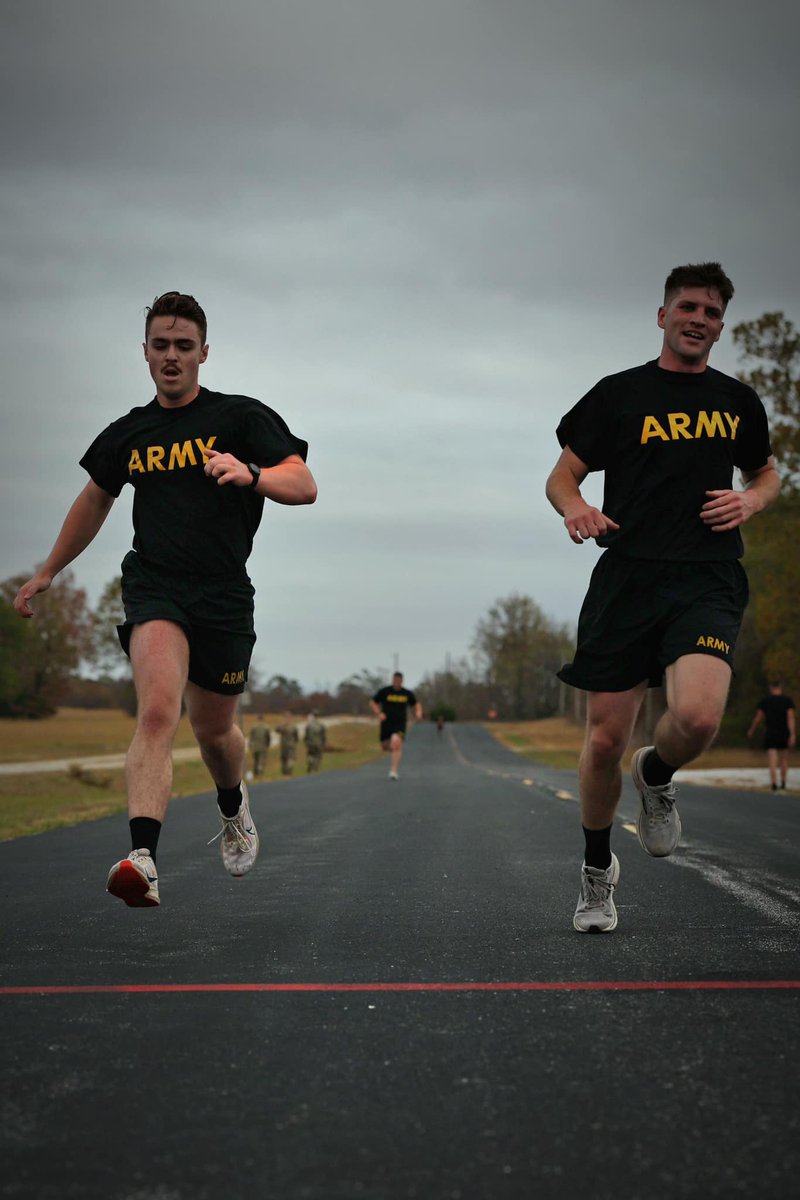 Missouri_NG's tweet image. The 1241st Transportation Co. crushed the Army Combat Fitness Test during their drill weekend.

From deadlifts to the 2-mile run, these Soldiers showed strength, endurance, and readiness. Great job, team! #MoGuard #AlwaysReadyAlwaysThere