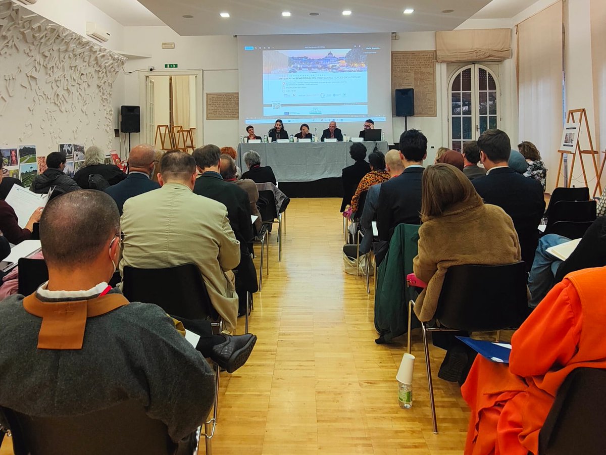 Istitutotevere's tweet image. 📢 La Prof.ssa Fiorella Kostoris sta guidando il secondo round di &quot;Risposte alla Ricerca&quot;! Un momento cruciale per approfondire le riflessioni e gli scambi sul tema. #InterfaithSymposium #ProtoneProject