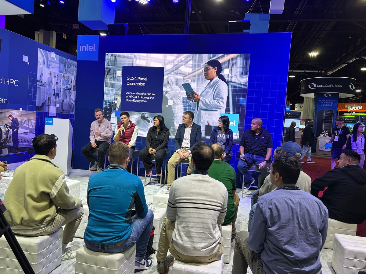 codeplaysoft's tweet image. Busy start to #SC24 for us - we've really enjoyed collaborating with colleagues across the industry on #SYCL and open standards, such as @intel @CERN and @argonne
Innovation on diverse hardware needs standardised, vendor-neutral and open code!