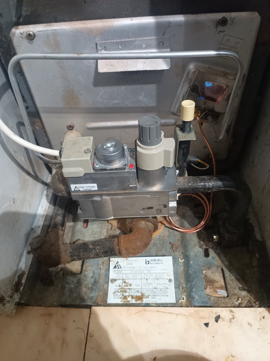 The Gas Man Cometh ✝️ tweet media