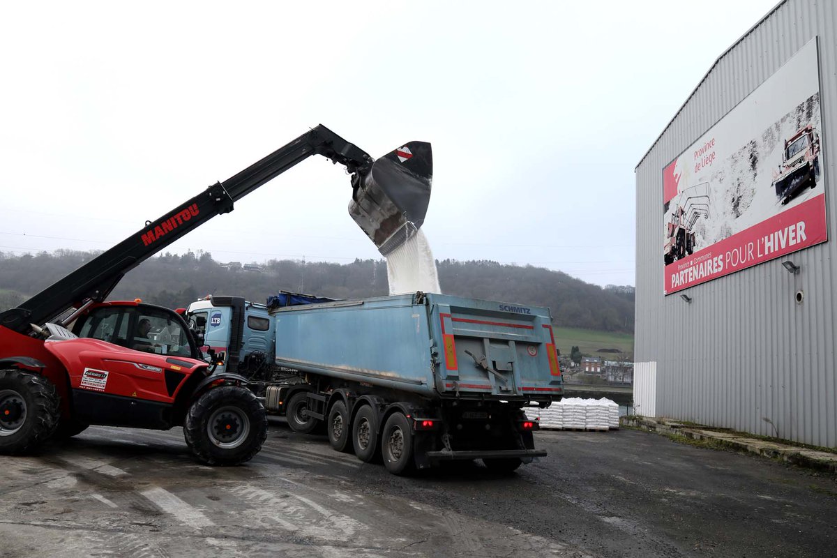 ❄️Sel de déneigement de la #Province de #Liège: les stocks sont prêts !

Avec 78 municipalités partenaires en Province de Liège, ce système permet aux villes et communes de réaliser des économies substantielles

👉Infos: provincedeliege.be/fr/evenement/2…