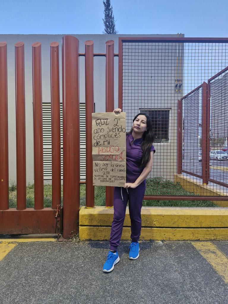 Han pasado 2 años desde que me rompieron la vida, desde que el lugar que debió de garantizar mi seguridad simplemente decidió ser cómplice y victimario. No se me olvida. No soy la única a la que han abus4do en esa habitación. Levanto la voz por la paciente que no puede hacerlo.