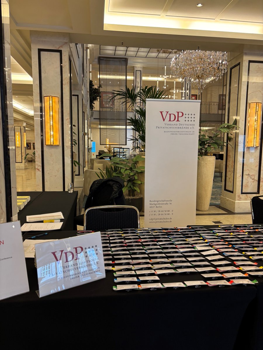 itslearning_de's tweet image. 👩‍🏫 Wir sind beim VDP-Bundeskongress des Verbands Deutscher Privatschulen e.V. dabei! 
Der diesjährige VDP-Bundeskongress findet unter dem Motto „Neue Welten, Neue Wege: Bildungsvielfalt im Fokus“ vom 20. bis 22. November 2024 in Berlin statt.
#itslearning #VDPBuko