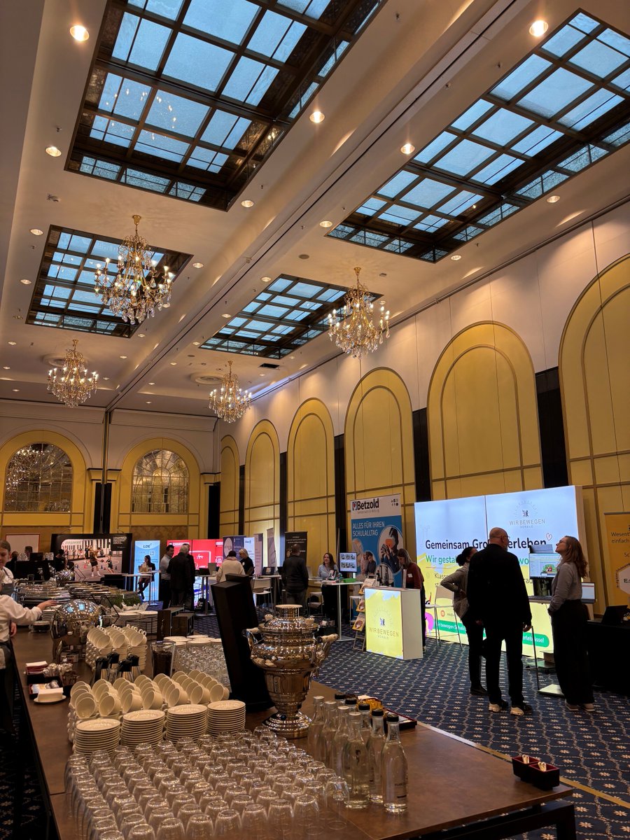 itslearning_de's tweet image. 👩‍🏫 Wir sind beim VDP-Bundeskongress des Verbands Deutscher Privatschulen e.V. dabei! 
Der diesjährige VDP-Bundeskongress findet unter dem Motto „Neue Welten, Neue Wege: Bildungsvielfalt im Fokus“ vom 20. bis 22. November 2024 in Berlin statt.
#itslearning #VDPBuko