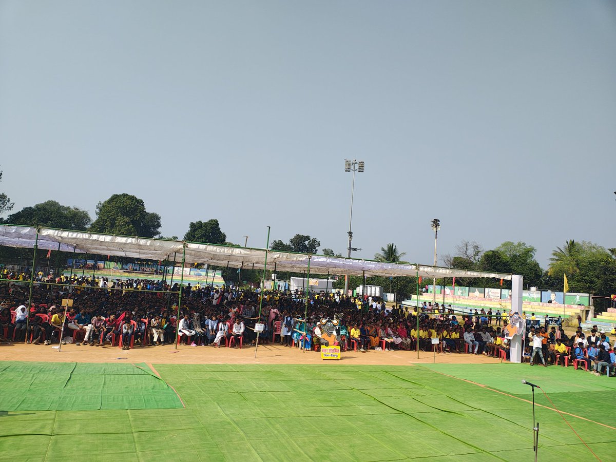 Shanu_Biswas_'s tweet photo. Today our Chhattisgarh Panchayat and Rural Development Chief Minister Shri Vijay Sharma praised World Toilet Day to all the people present on the occasion of Bastar Olympics going on in Bijapur district and inspired the Swachh Bharat Mission to make this program a success. https://t.co/pIyPf9NeFh