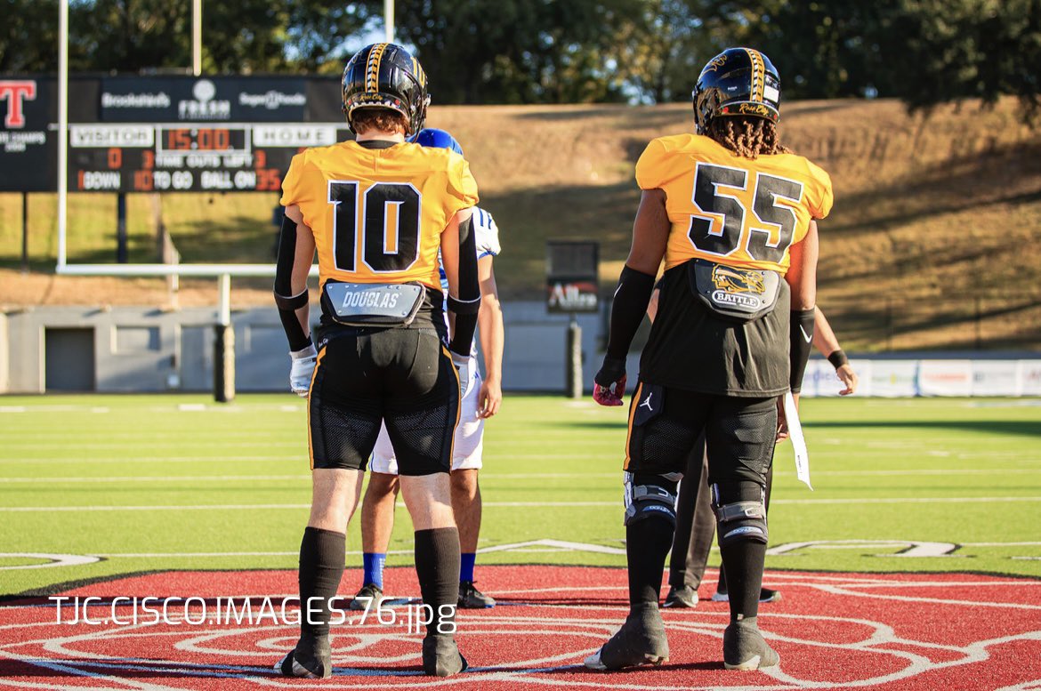 William Cornelson 3🌟LB (@williamcornels1) on Twitter photo 🚨Updated 10 Game Film🚨
⚡️Leading the Nation in Tackles⚡️
⚡️Leading the Nation in TFLs⚡️
⚡️3 🌟 🌟🌟 LB (Top 5 LB via 247)⚡️
⚡️Juco Heisman Candidate⚡️
⚡️Multiple D1 ⭕️ffers (Including FBS)
⚡️114 Tkl, 18.5 TFLs, 7.5 Sacks⚡️
hudl.com/video/3/113321…
<a href="/FCProspects_/">First Class Prospects</a> 🚨Updated 10 Game Film🚨
⚡️Leading the Nation in Tackles⚡️
⚡️Leading the Nation in TFLs⚡️
⚡️3 🌟 🌟🌟 LB (Top 5 LB via 247)⚡️
⚡️Juco Heisman Candidate⚡️
⚡️Multiple D1 ⭕️ffers (Including FBS)
⚡️114 Tkl, 18.5 TFLs, 7.5 Sacks⚡️
hudl.com/video/3/113321…
<a href="/FCProspects_/">First Class Prospects</a>