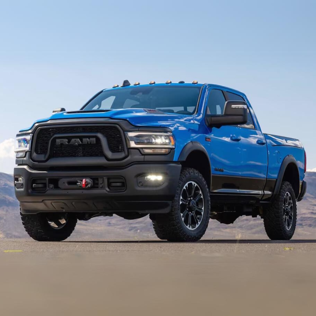 HBChryslerJeep's tweet image. Gear up for the win, on and off the field with the 2024 #Ram 2500, the quarterback of trucks! With over 37,000 pounds of towing capacity and a refined interior featuring a massive infotainment screen, it tackles tough jobs while keeping you comfortable. #RamHD #RamTrucks #Ram2...