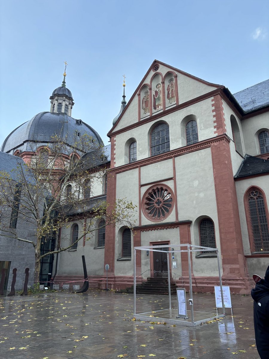 schroeder_ann's tweet photo. Wurzburg Germany #LotsOfHistory https://t.co/L5LAHgKrDU