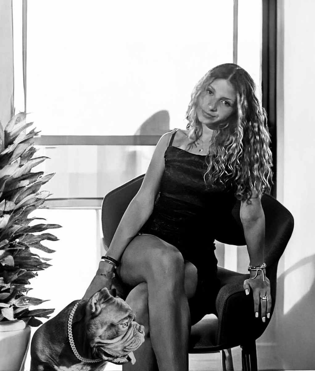 NYLaLa716's tweet photo. My Beauty and her Beast โค๏ธ
#Louie #notyourPrincess #futureDr #MAGA https://t.co/vz0ATE4rWr