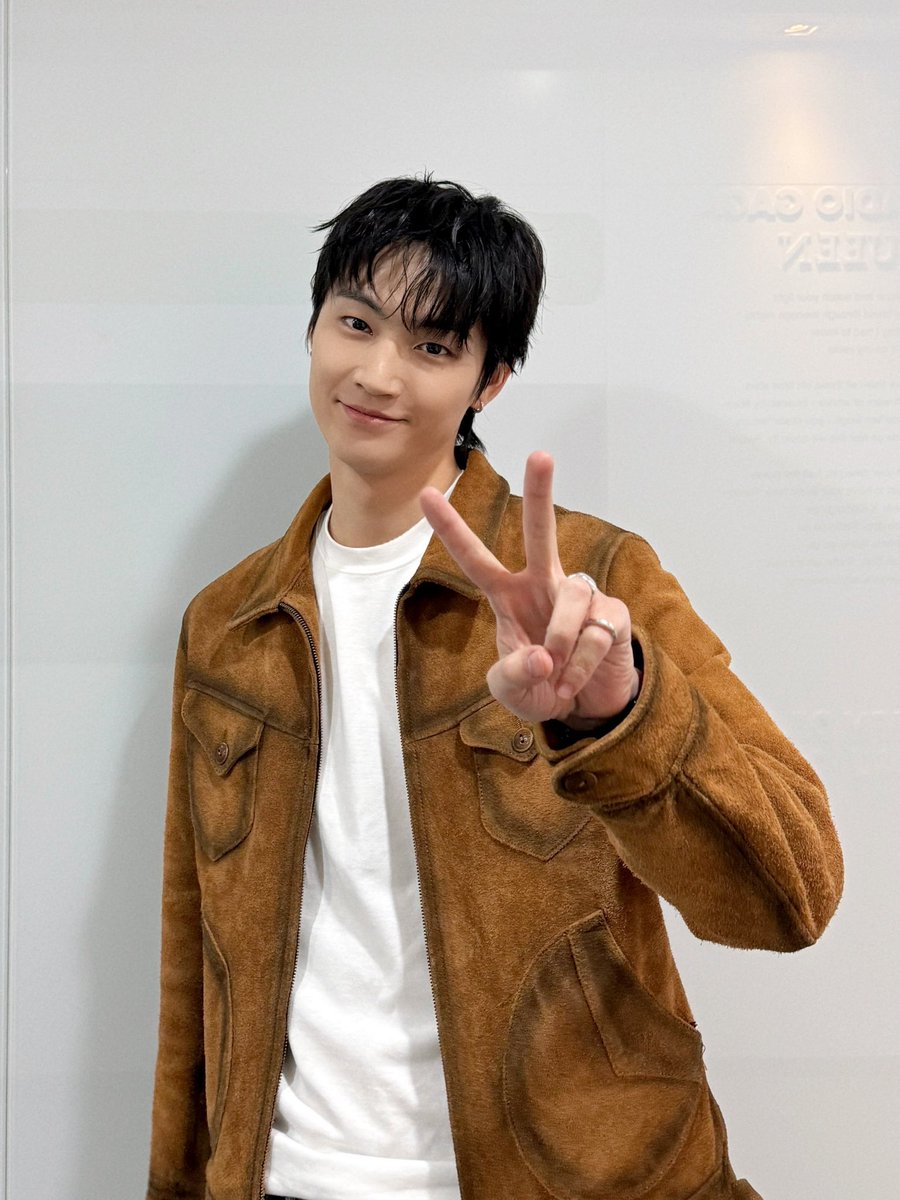 mauvecompany's tweet image. #JAYBNOW
아가새들 오랜만이야💚
앞으로도 우리의 시간을 채워봅시다🌊

@ 241120 GOT7 영재의 친한친구

#JAYB #제이비 #RoadRunner