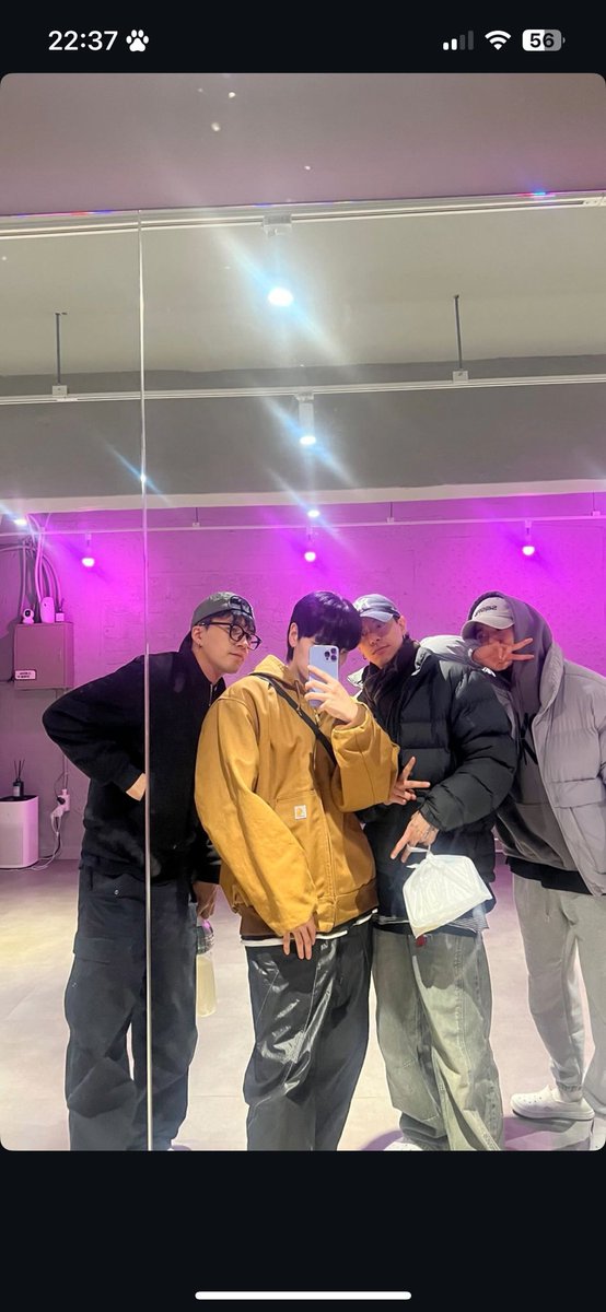 cloudnine0122's tweet photo. 241120 Go up HIGH4! 🔥 https://t.co/5m3CXu952G