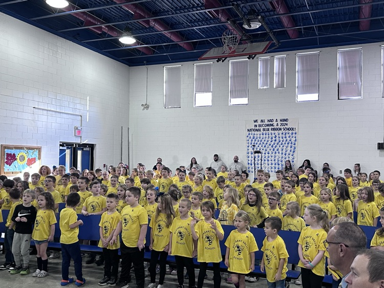 marion_wv's tweet photo. A priceless sea of gold represents that Pleasant Valley Elementary School, a 2024 National Blue Ribbon School, BEE-Lieves in celebrating greatness of students, staff and families. The school celebrated today as the national distinction plaque was brought home from Washington, DC. https://t.co/LbnHPhEmb7