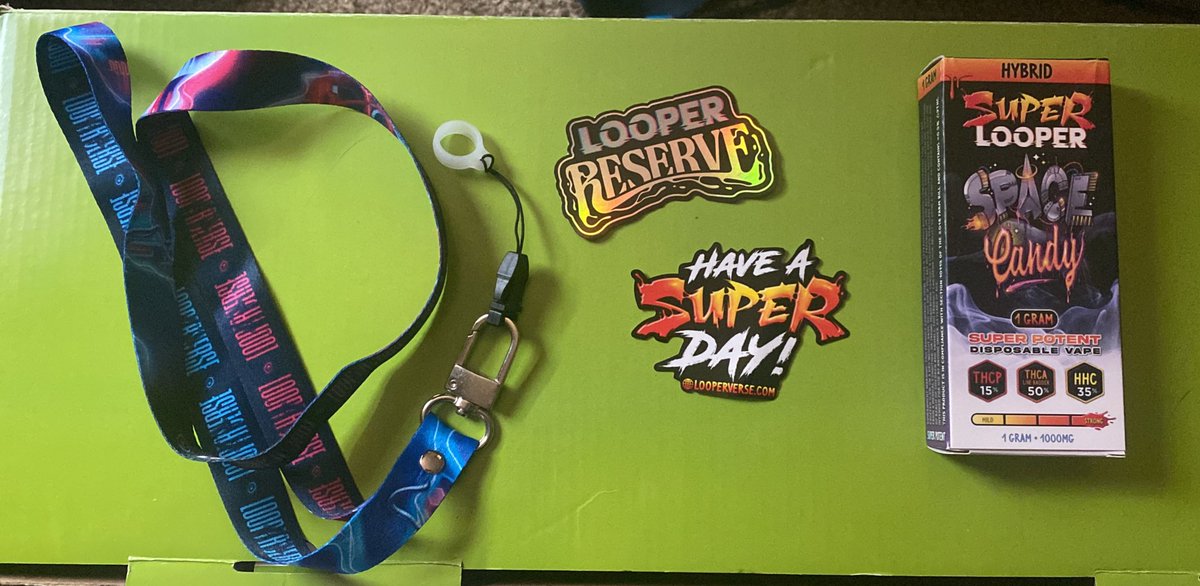 DOCMCPUFFINS420's tweet photo. MAIL CALLLLLL!!!!
My giveaway winnings from @thelooperverse have arrived!! Sooper hype about the looper lanyard & stickers too! Can’t wait to open this bad boy up and put some clouds in the air!! Thank you again, so very much Looper!!! #stonerfam #dabrangers #looperverse #looperreserve