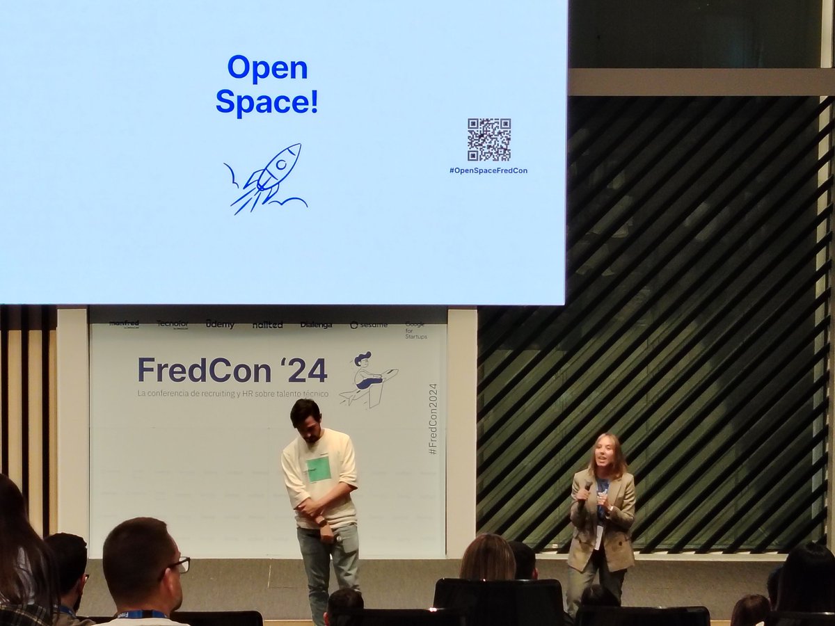 Cerramos la #fredcon24 con un openspace liderado por mis dos compañerazos <a href="/LaraCmara/">Lara</a> <a href="/Luisalgonfer112/">Luis Alberto González Fernández</a> 

Agotadora jornada, pero muy felices de la comunidad que hemos creado