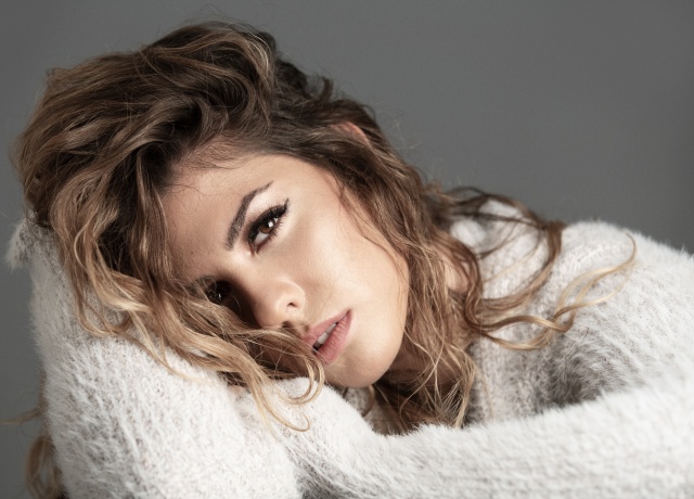 #Efemérides🎤: Hoy hace seis años que Miriam Rodríguez (@MiriamRMusic_) publicaba su primer álbum que llevó de nombre 'Cicatrices'. La artista gallega fue Disco de Oro con el lanzamiento de dicho disco.