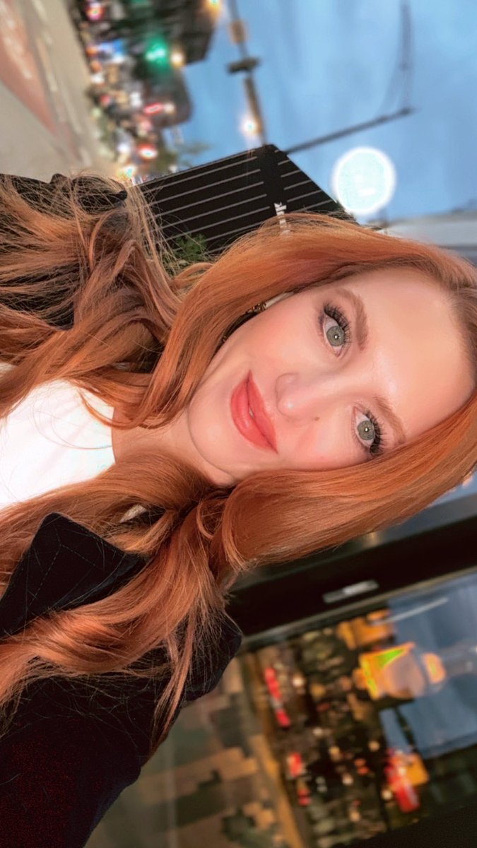 LadyArielle_'s tweet photo. Smile at life, and life will smile at you 🙂
#Bdsmlifestyle #bdsmart #mysmile #nofakezone #findom #bdsmgoddess #dominatricefrancaise #dominatrix https://t.co/IHIKLBeIXC