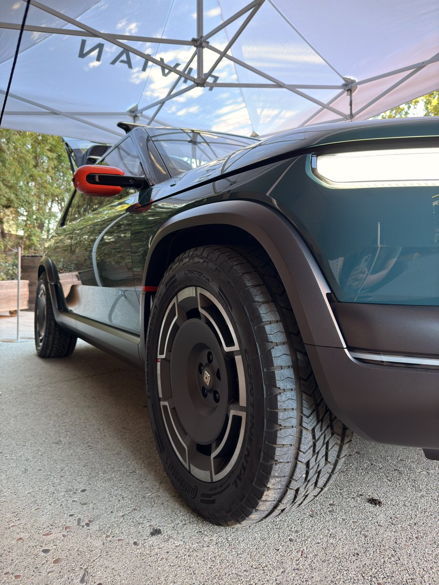 SnazzyLabs's tweet image. It will be mine, oh yes, it will be mine.