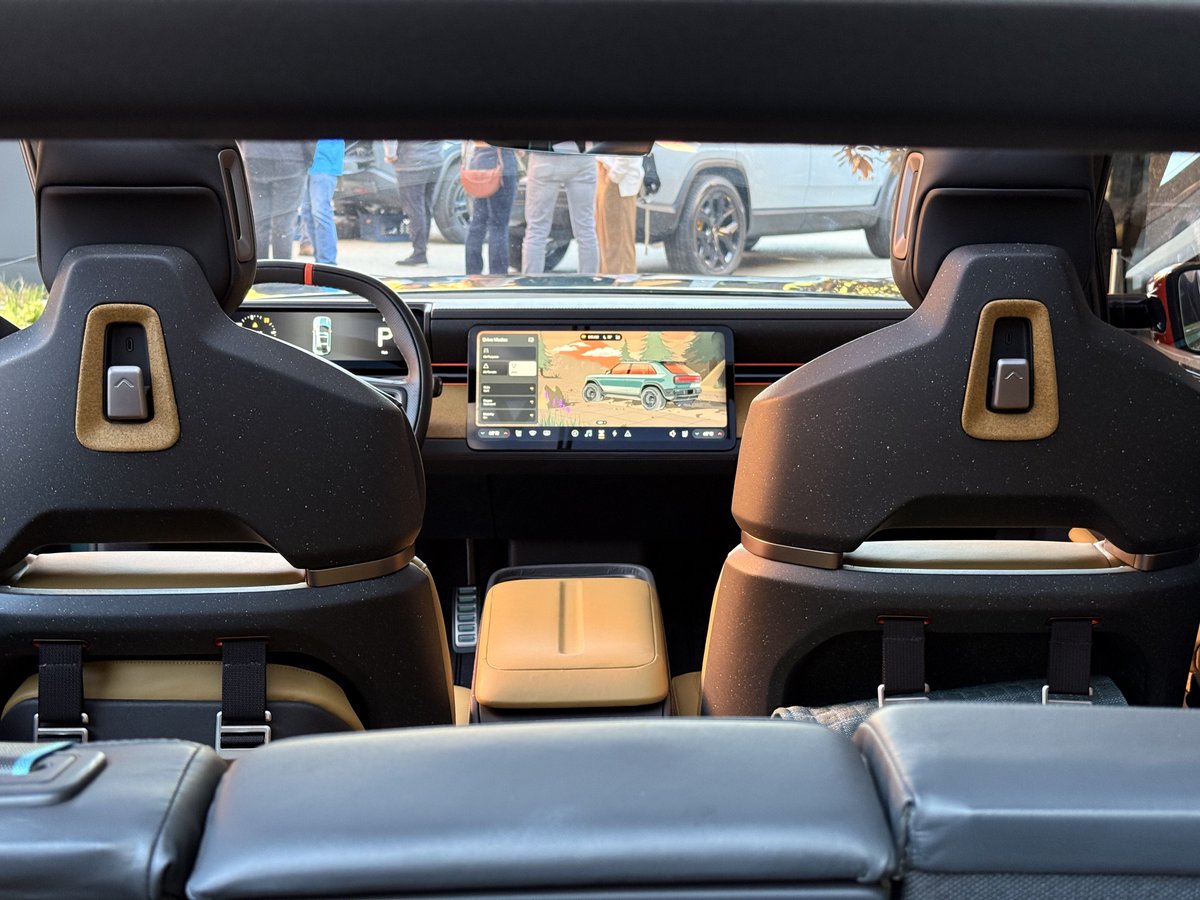 SnazzyLabs's tweet image. It will be mine, oh yes, it will be mine.