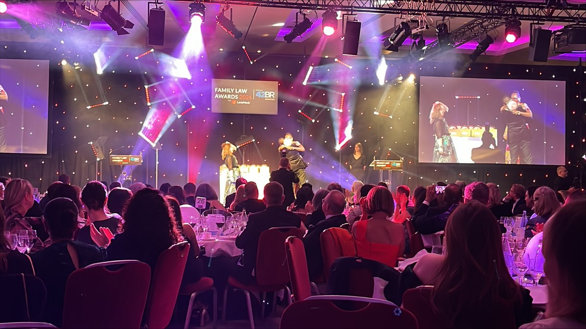 LexisNexisUK's tweet photo. Congratulations to the winner of the International Family Lawyer of the Year award, Andrew Powell from 4PB!
#FamilyLawAwards #FLA2024 https://t.co/XglhRD1nTa