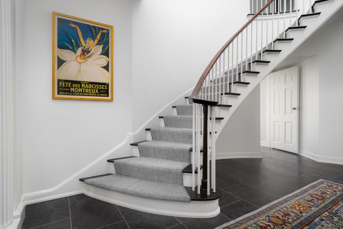 FLOOR360's team of installers are true artisans who are uniquely capable of bringing your vision to life