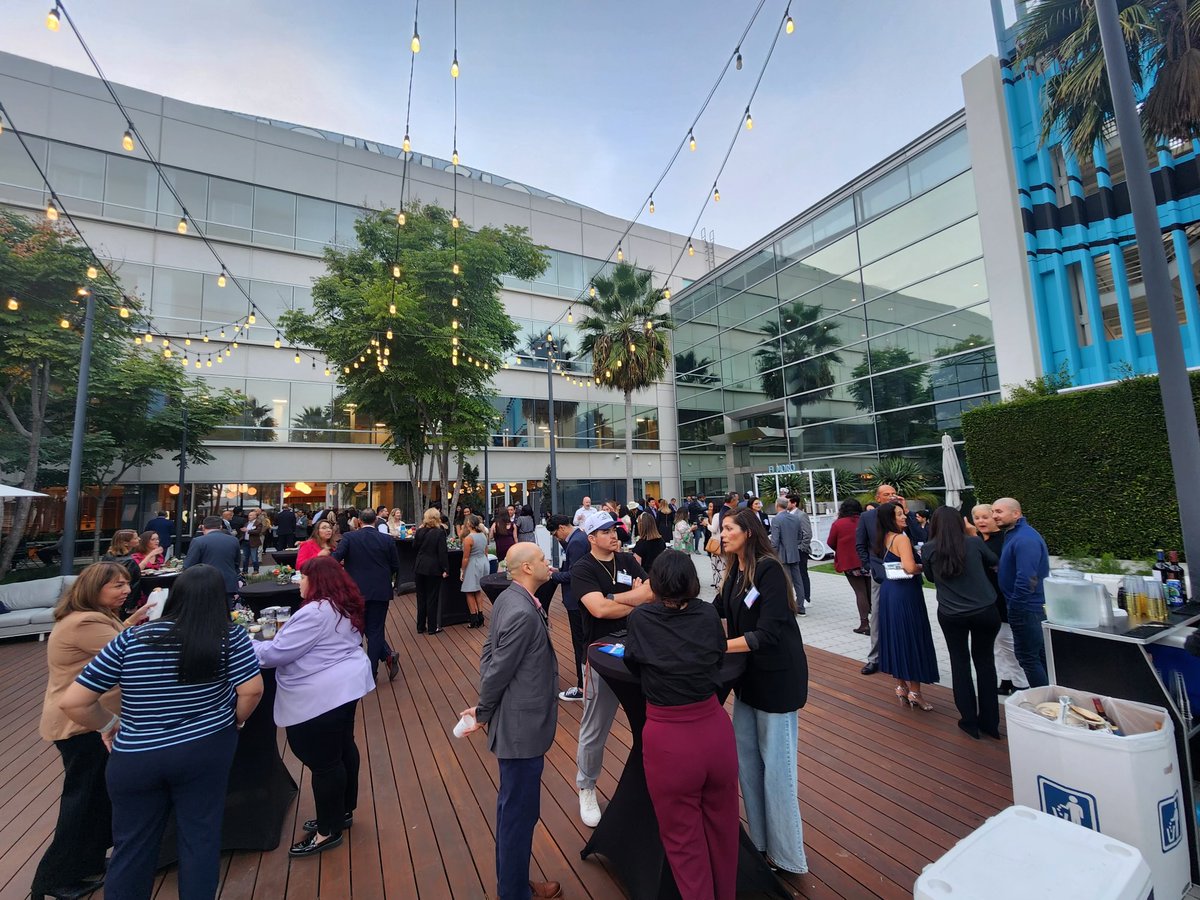ImprentaComm's tweet photo. Our team members had the opportunity to attend The Next Chapter event with TelevisaUnivision LA! 🎬 The event showcased the importance of cultural intelligence, innovation, and meaningful engagement. Thank you, @univision, for the incredible experience !🙌 https://t.co/qn1vPQPhbm