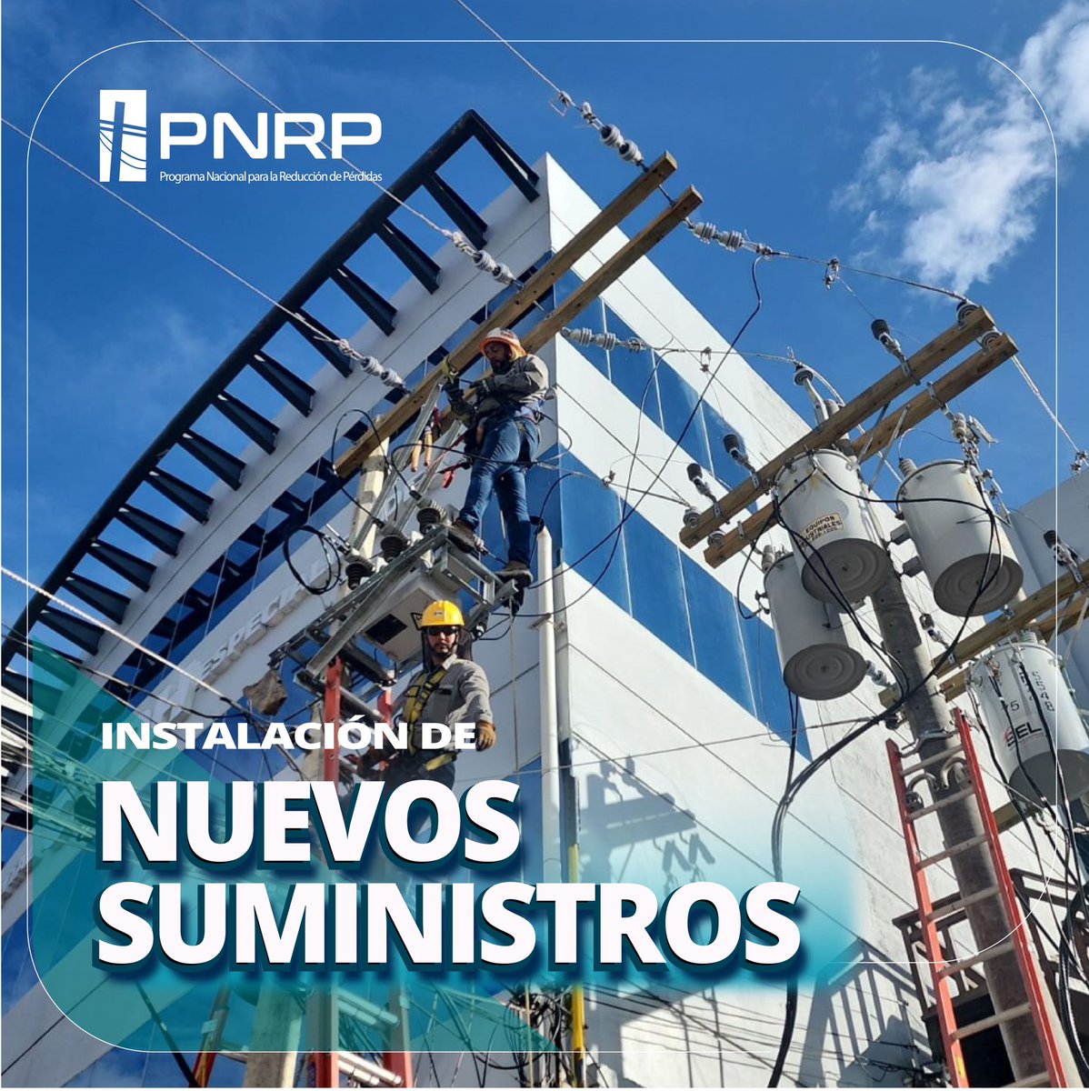 PNRP_HN_'s tweet photo. El compromiso del PNRP no cesa 🙌🏻
                                                                                 🦺🏗️Las cuadrillas instalaron equipos de medida especial a dos altos consumidores de la capital, el Hospital CADH de Especialidades y la Inmobiliaria FQ. https://t.co/ZzEQk2KNVZ