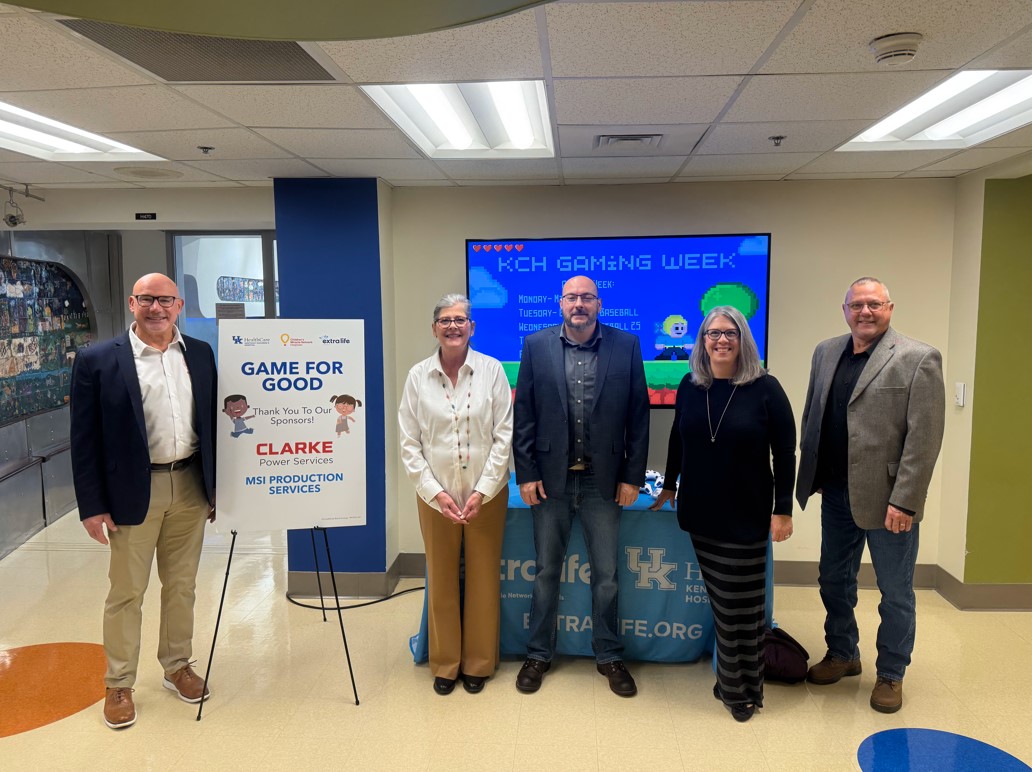 CMNKentucky's tweet image. A huge THANK YOU to @ClarkeAdvantage for their incredible $30,000 donation to benefit Kentucky’s kids! 💛This generous contribution will make a lasting impact on the gaming and technology programs at @KCHKids. 🌟#MakingMiracles @cmnhospitals