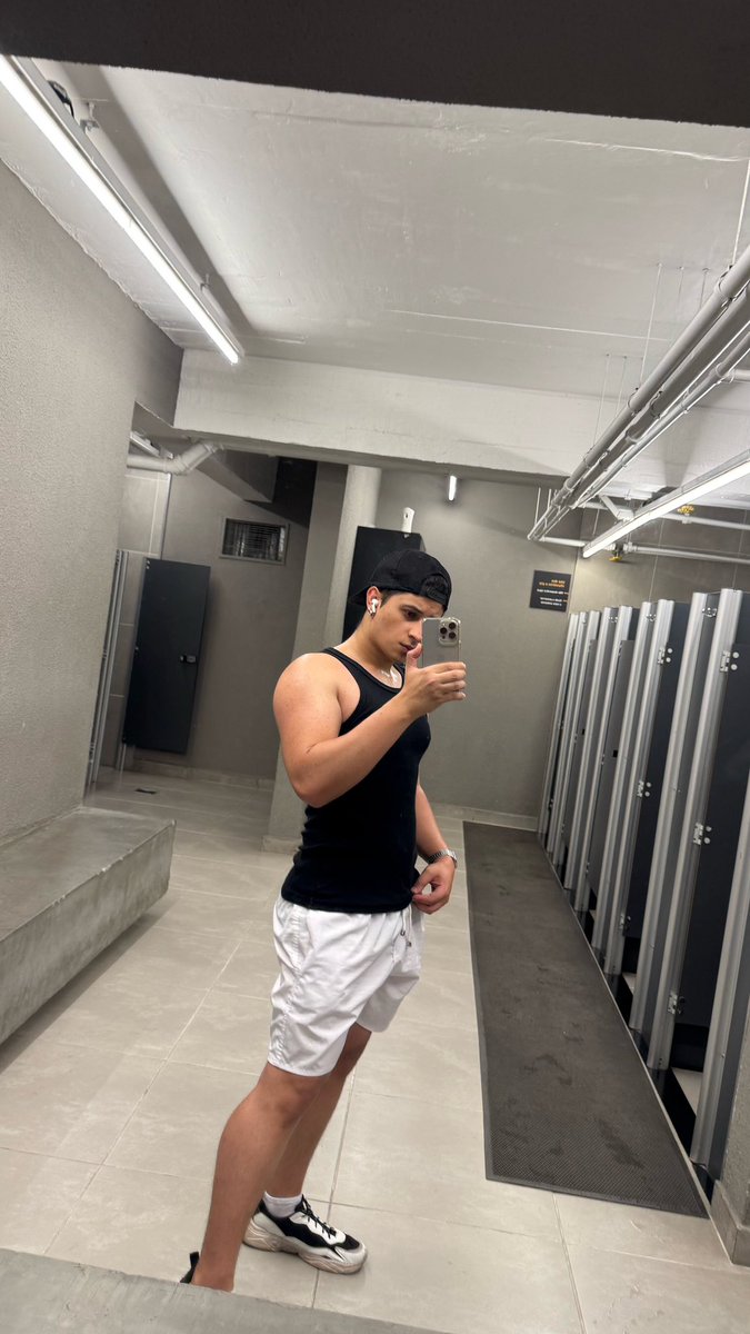 GabrielSetimo's tweet image. Aqui no Twitter é só foto na academia