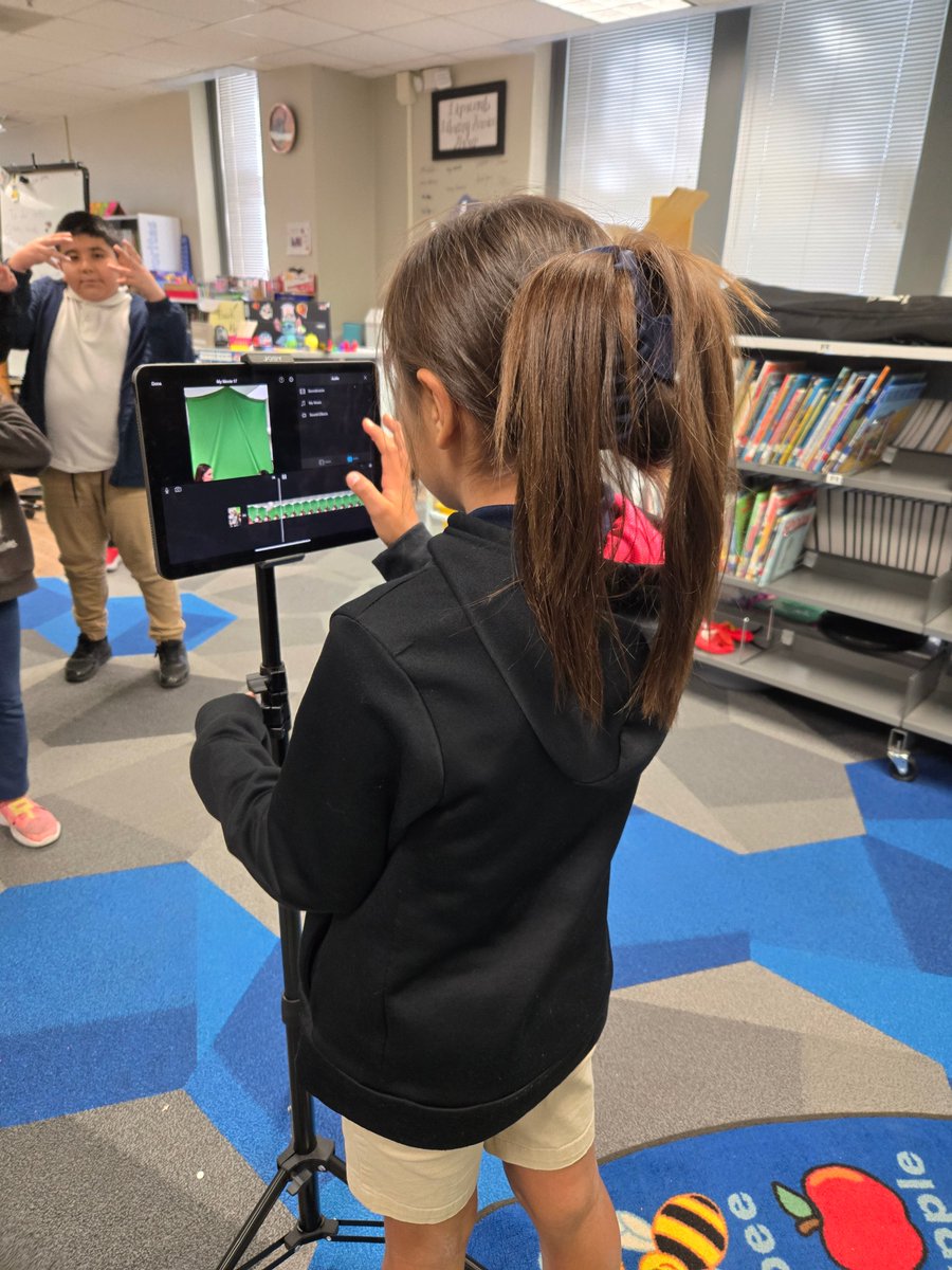 Lipscomb Librarian (@librarylipscomb) on Twitter photo Today we are having a bit of green screen fun with the 4th graders. Can't wait to check out the end result! <a href="/DISD_Libraries/">Dallas ISD Libraries</a> <a href="/lipscomb_lions/">William Lipscomb Elementary</a> Today we are having a bit of green screen fun with the 4th graders. Can't wait to check out the end result! <a href="/DISD_Libraries/">Dallas ISD Libraries</a> <a href="/lipscomb_lions/">William Lipscomb Elementary</a>