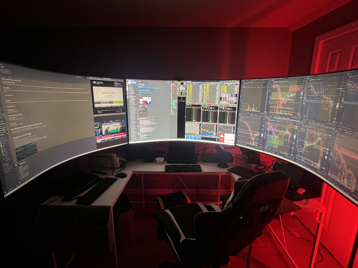 k2nomadic's tweet photo. @geokoutalidis Rotate and get you a command center https://t.co/BnOSMycjrG