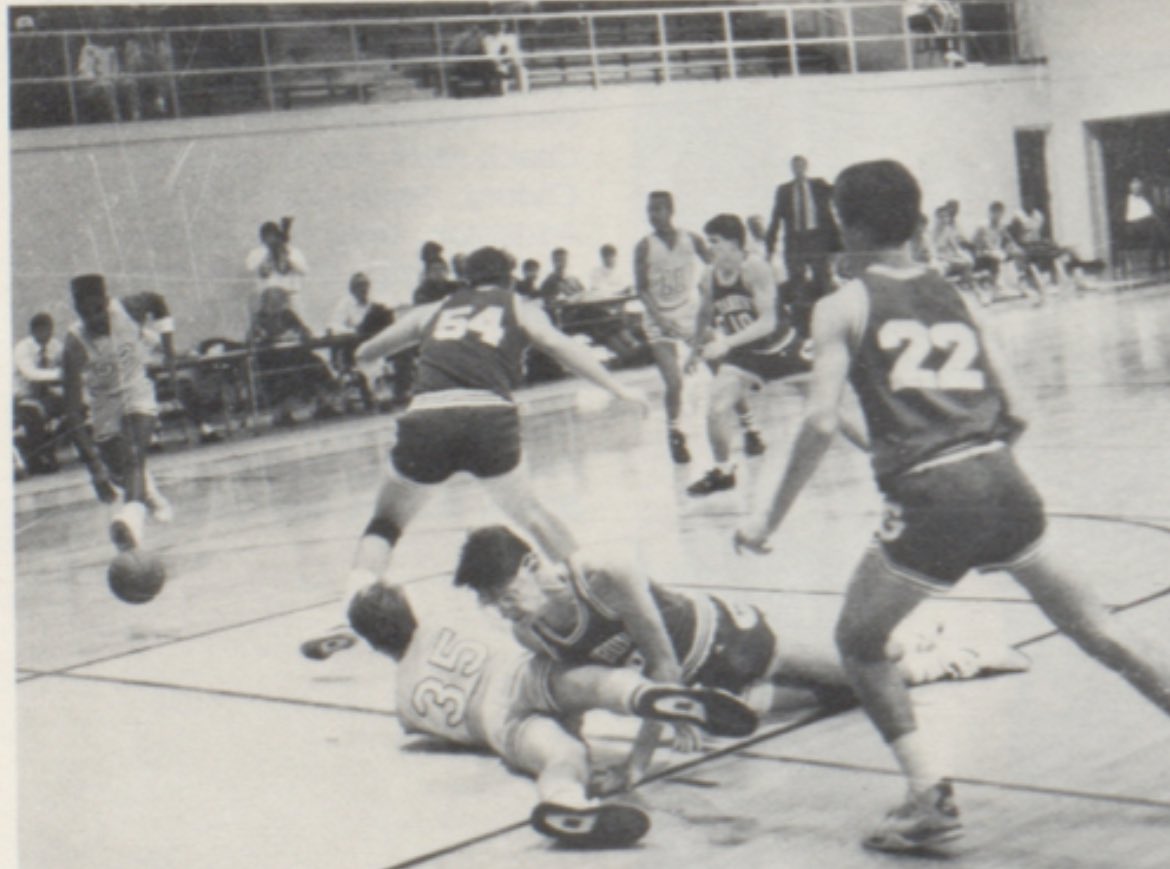 JacketRadiocom's tweet photo. JACKET BOWL returns 11-21/11-23 to Cleburne High!
We will revisit each year!
The 1989 Champions
Waco Midway
Cleburne’s MVP for the Season
#35 Adam Horton
@BillyPhilips @WesWhit86438384 @coby_kirk @CoachHarston23
#JacketBowl https://t.co/FZWI0A0vL1