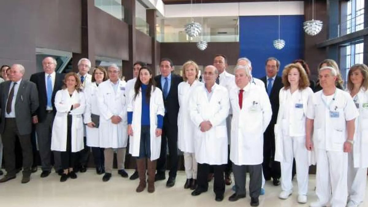 gsanchezantolin's tweet photo. Hoy hace 23 años del primer #TrasplanteHepatico en #HURH. Gracias a todos los que lo han hecho posible: cirujanos, hepatologos, enfermería, anestesia, laboratorio, directivos y un sin fin de profesionales. Y sobre todo a #Donantes y #Pacientes #SomosSACyL #SomosHURH https://t.co/zwMXAhyqvC