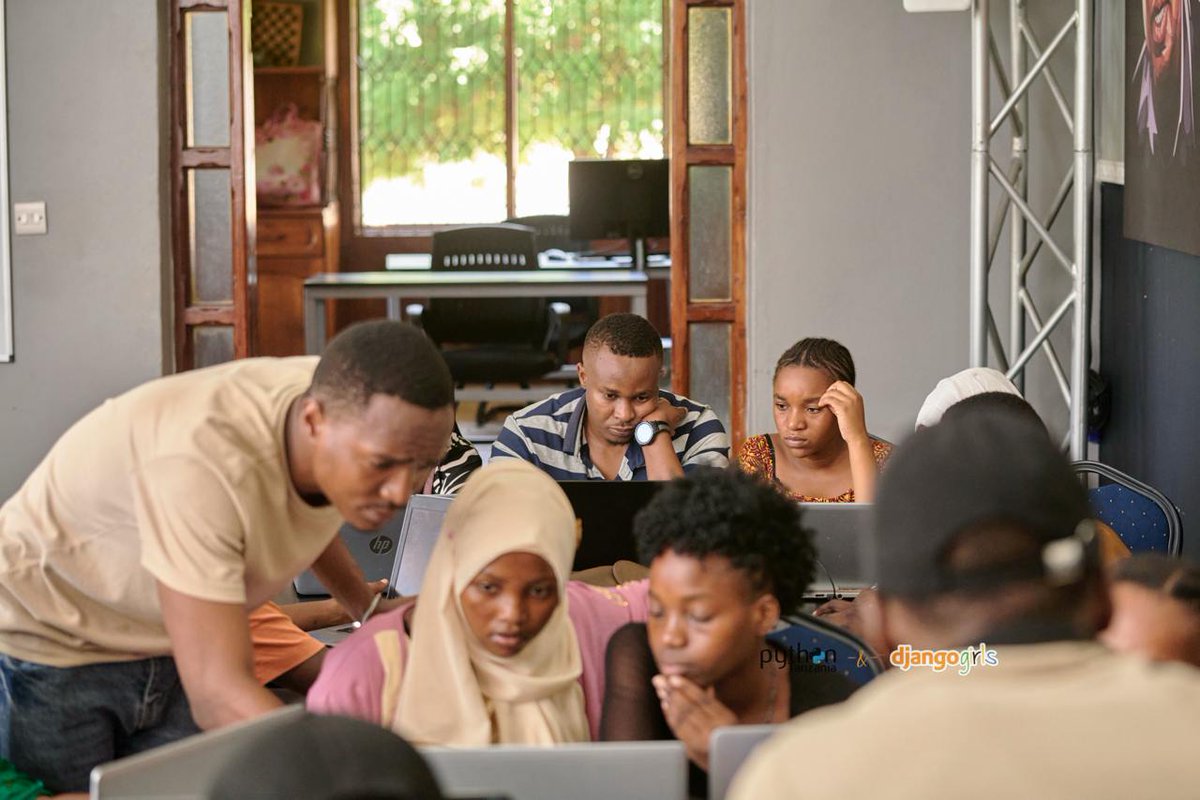 binaryxlabs's tweet image. Yap and that is how @djangogirlstz workshop went down with the &quot;show me the code&quot; mantra... 

Hands-on skills transfer can never get better. 

The next workshop is loading..........

Cc @pythontanzania