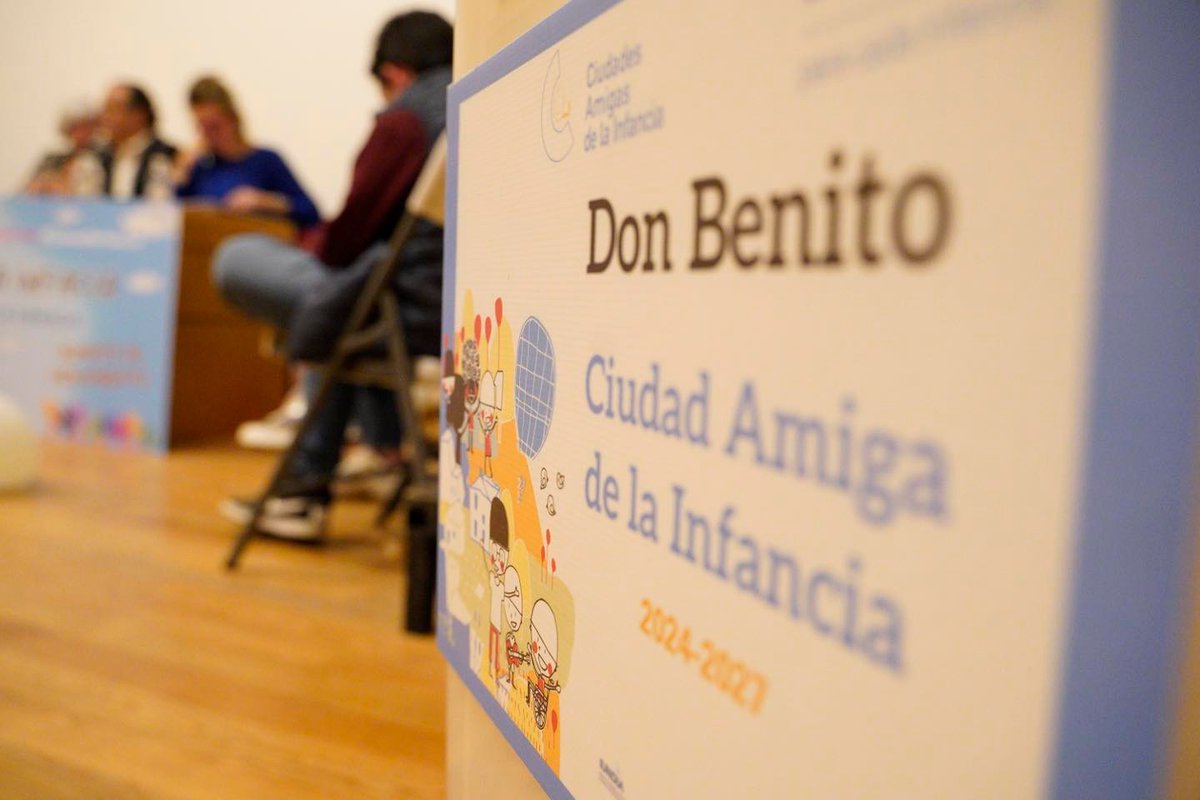 manuelgomezpar's tweet photo. 👧En 2018, con un gobierno socialista, Don Benito fue reconocida con el sello de Ciudad Amiga de la Infancia.
Este distintivo reconocía así el trabajo que el ayuntamiento de Don Benito venía realizando en pro de la infancia y adolescencia con programas desde todas las concejalía. https://t.co/OtcwUaGHWZ