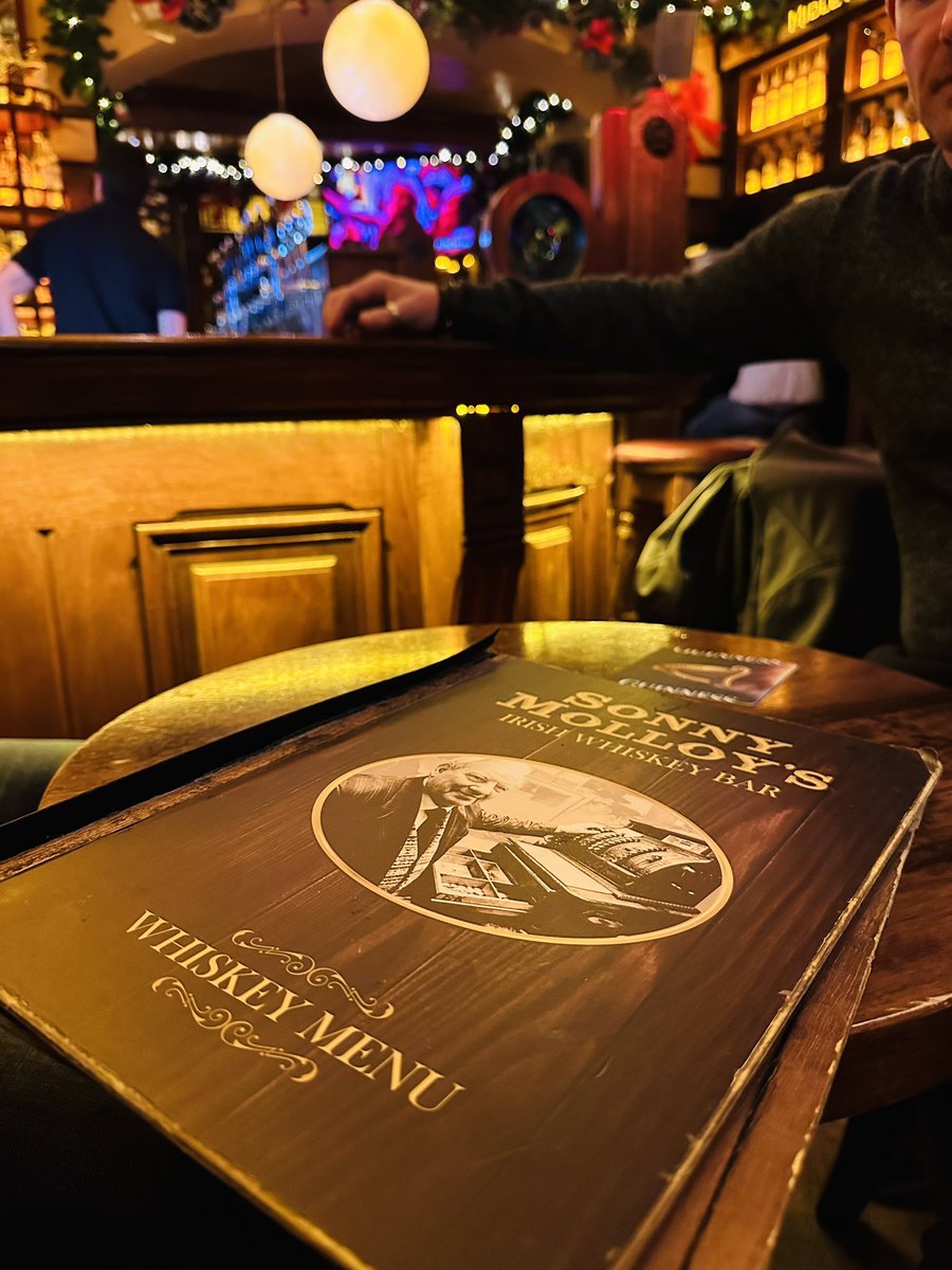 Sure twould be rude not to call in for a whiskey or three……..

<a href="/SonnyMolloys/">Sonny Molloy's Bar</a>