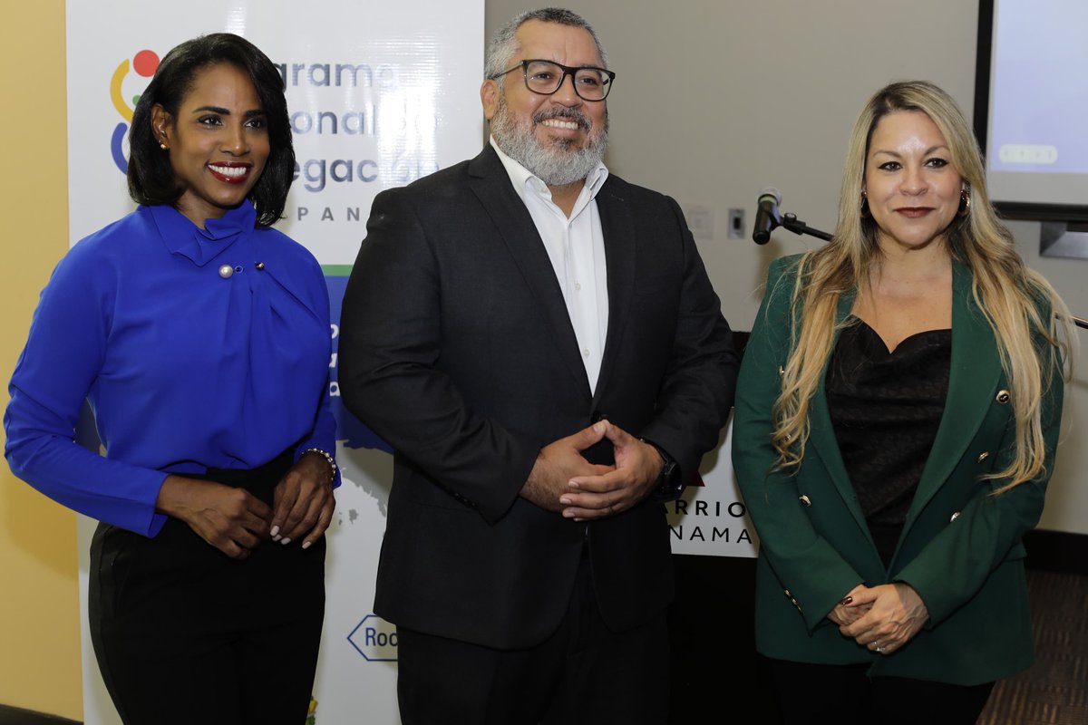 EdnaJaramillotv's tweet image. Estuvimos presentes en un momento muy importante para el país y las mujeres, con el Lanzamiento del Programa de Navegación Digital para Pacientes Oncológicos, que optimizará los tiempos de atención a los pacientes y mayor probabilidad de curación. Un gran paso para nuestro…