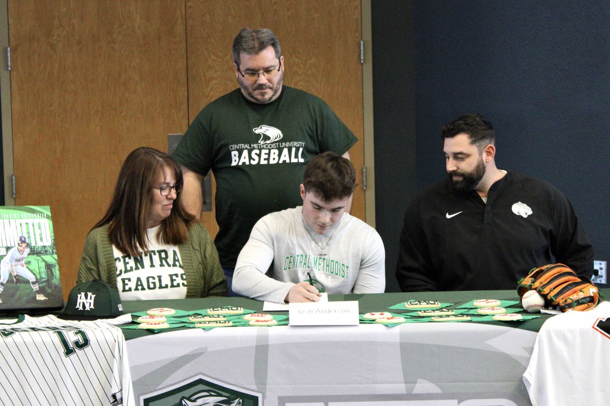 Chaz Wright 🌵 (@chazwrighttv) on Twitter photo Well today, <a href="/NHCAathletics/">New Heights Christian Academy Athletics</a> had 4 student-athletes put pen to paper to compete at the next level! ✍🏻
Libby Fanning ➡️ Evangel University 🏀
Toryn Fink ➡️ Grand View University 🏐
Jayce Walker ➡️ Evangel University ⚾️
Josh Anderson ➡️ Central Methodist University ⚾️ Well today, <a href="/NHCAathletics/">New Heights Christian Academy Athletics</a> had 4 student-athletes put pen to paper to compete at the next level! ✍🏻
Libby Fanning ➡️ Evangel University 🏀
Toryn Fink ➡️ Grand View University 🏐
Jayce Walker ➡️ Evangel University ⚾️
Josh Anderson ➡️ Central Methodist University ⚾️
