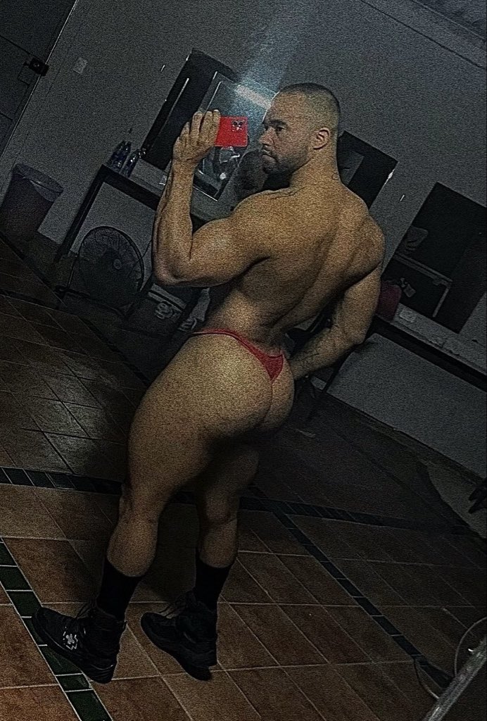 - November is all about #MaleBootySelfie, enjoy the view 📸 <a href="/paytonsantillan/">Ángel Santillan</a> #thick #delicious #TEAMMaleHotBooty #HumpDay #thong #sexy