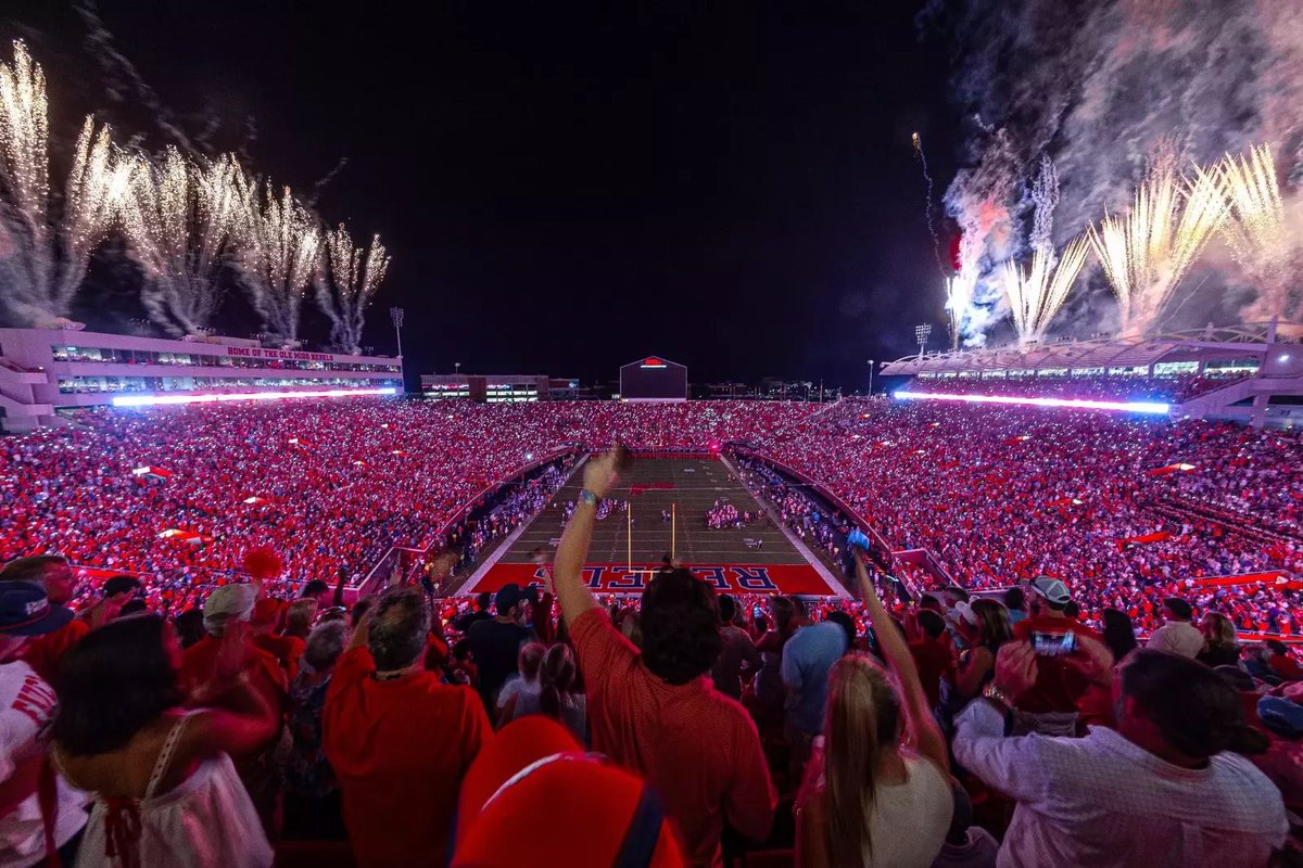 Blessed to receive an offer from Ole Miss! <a href="/CoachJoeCox/">Joe Cox</a> <a href="/alexm_brown/">Alex Brown</a>