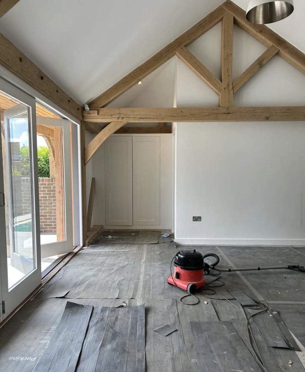 LSH Decorating Services tweet media